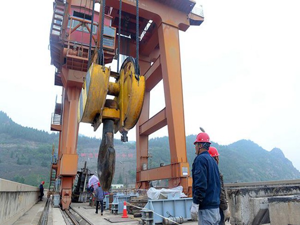 壩頂門機(jī)租賃廠家