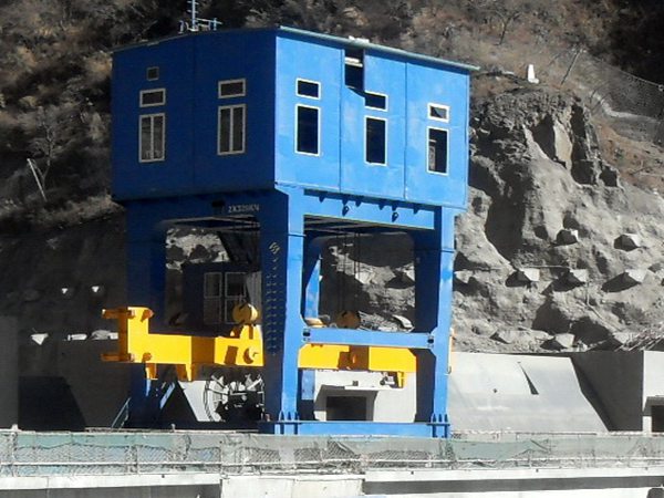 壩頂門機(jī)租賃廠家